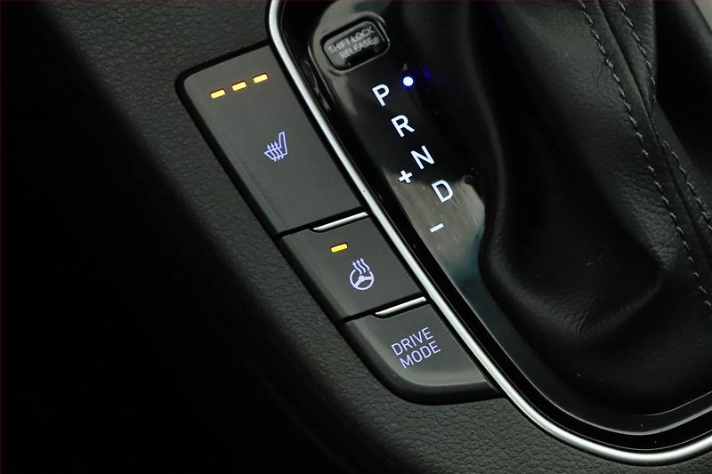 Hyundai i30 (2023) Smart 1.0 T-GDI, Automat, ČR - fotka 13 z 20