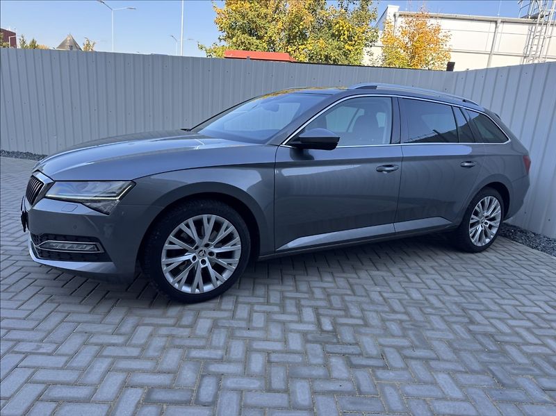 Škoda Superb 2,0 TDI DSG STYLE 1.maj. ČR - fotka 3 z 50