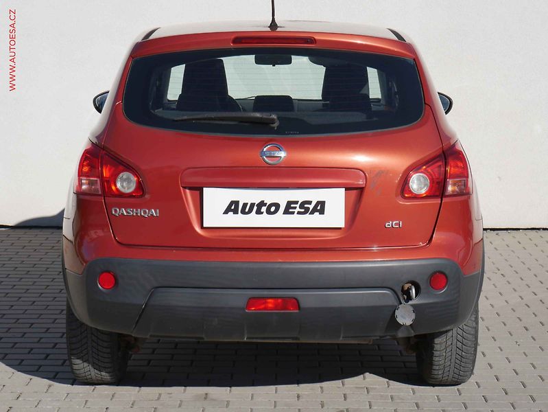 Nissan Qashqai (2007) 2.0dCi, ČR, Acenta - fotka 5 z 16