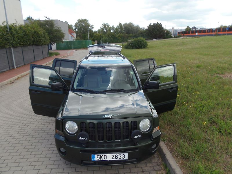 Jeep Patriot (2008) 2.4i LPG automat nová STK - fotka 16 z 21