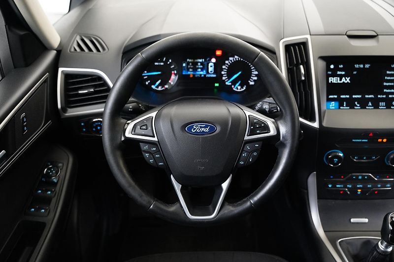 Ford Galaxy - fotka 17 z 25