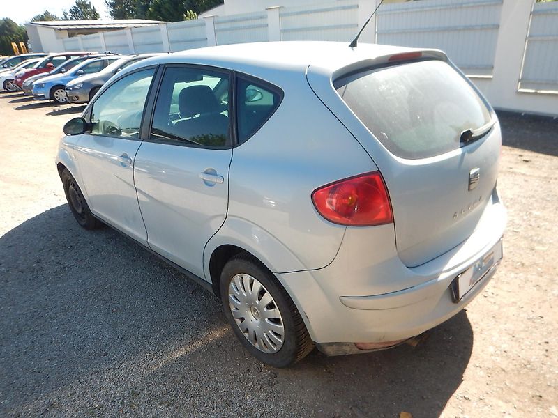 Seat Altea XL 1.9 TDI, KLIMA - fotka 8 z 23