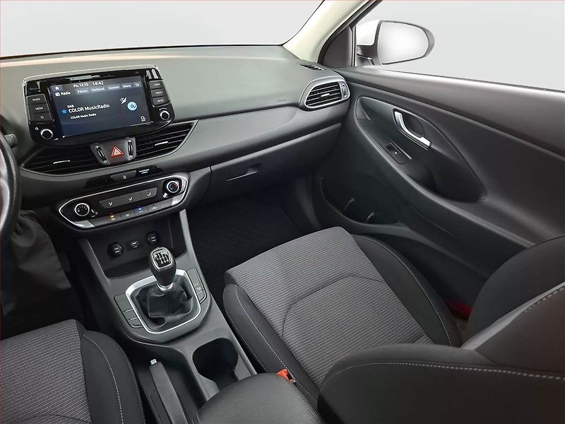 Hyundai i30 (2020) 1.5 DPI, Serv.kniha, Tempomat - fotka 8 z 18
