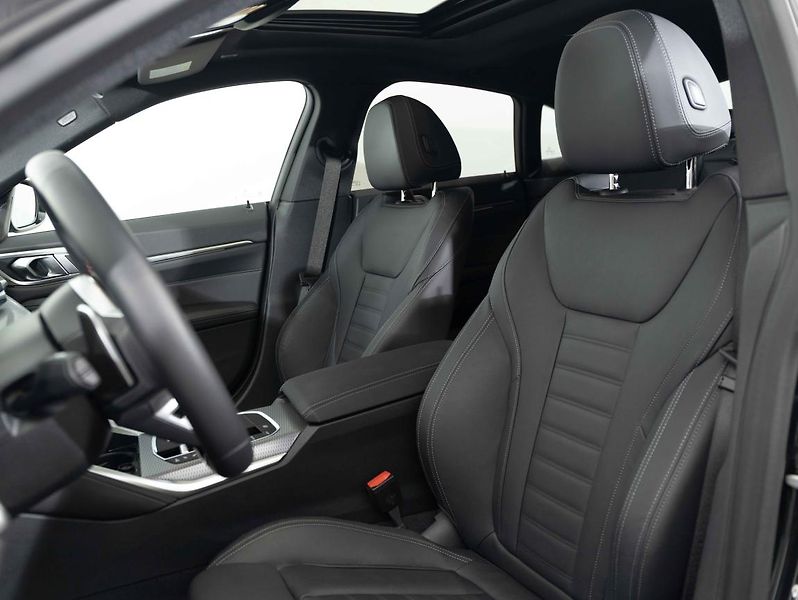 BMW Řada 4 M440i xDrive Gran Coupé - fotka 18 z 22