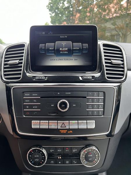 Mercedes-Benz GLE 43 AMG COUPE 287 kW - fotka 15 z 27