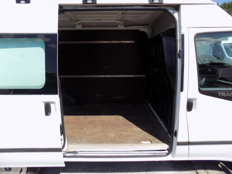 Ford Transit 2,2 TDCI 92 KW MWB 350 TREND - fotka 22 z 38