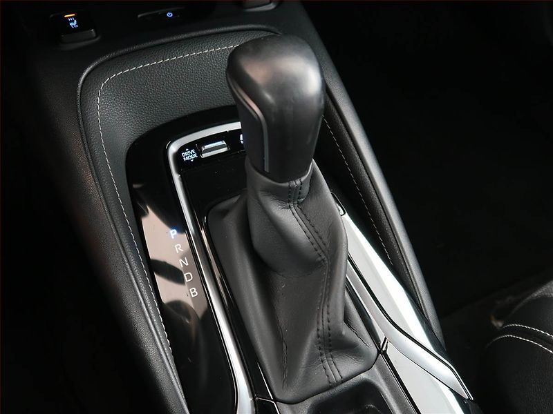 Toyota Corolla (2021) Style 1.8 Hybrid - fotka 13 z 22