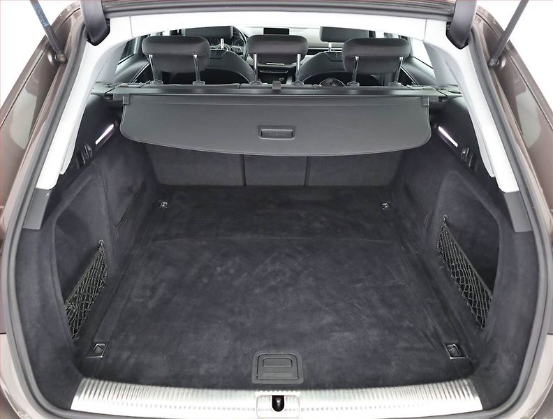 Audi A4 (2018) 2.0 TDI, 4X4, Automat - fotka 18 z 19