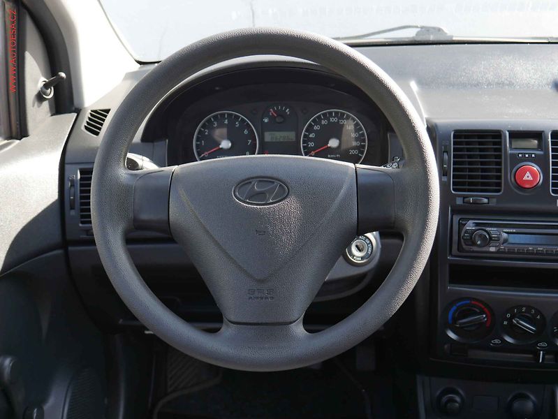 Hyundai Getz (2007) 1.1 i, 2.maj,ČR, STK8/27 - fotka 13 z 14
