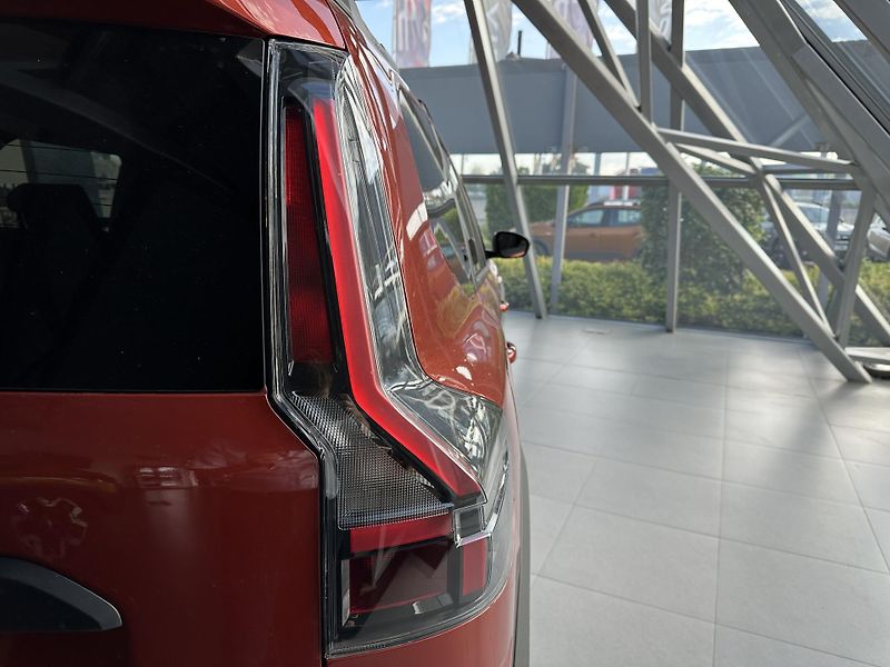 Dacia Jogger (2026) Expression TCE 110 - SKLADEM - fotka 21 z 23