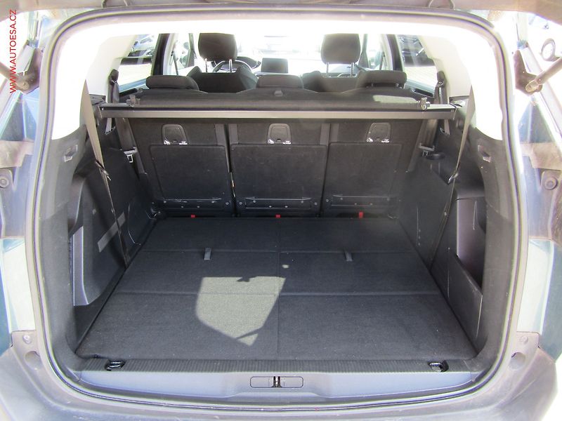 Peugeot 5008 (2019) 1.5 HDi, ČR, Active - fotka 7 z 24