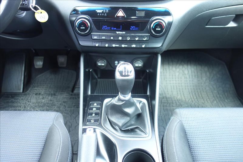 Hyundai Tucson 1,7 CRDi 85KW, ČR, NAVIGACE. - fotka 21 z 38