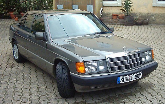 Vůz Mercedes-Benz 190., zdroj: Wikimedia Commons, Bakuhn, CC BY-SA 3.0