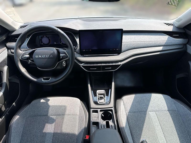 Škoda Octavia (2025) 1.5 TSI e-TEC DSG Top Selectio - fotka 5 z 33