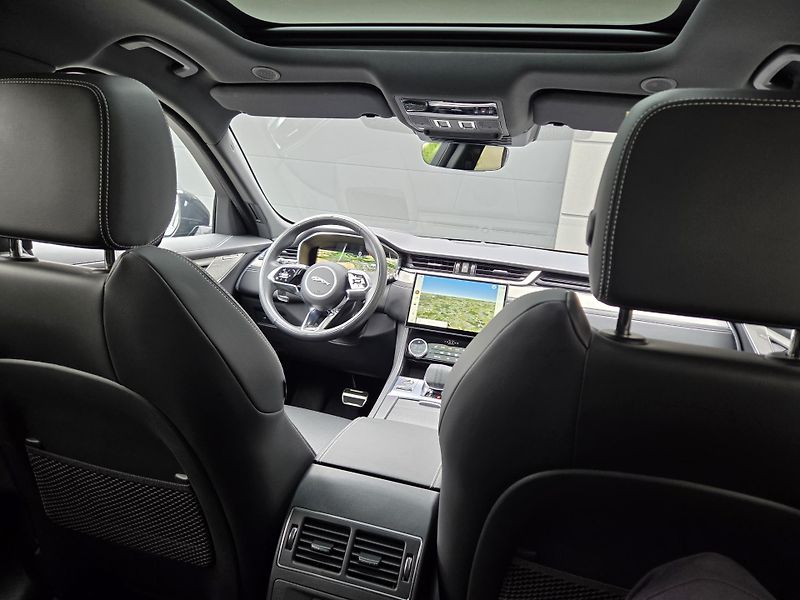 Jaguar F-Pace D300 ED90th HUD PANO ZÁR-2030 - fotka 10 z 48