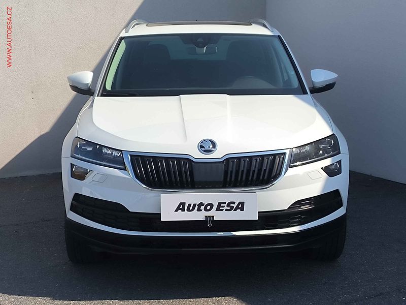 Škoda Karoq (2018) 2.0TDi 4x4, Style, DSG, kůže - fotka 2 z 31
