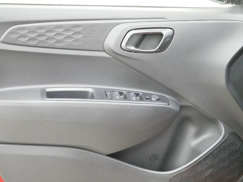 Hyundai i10 - fotka 12 z 26