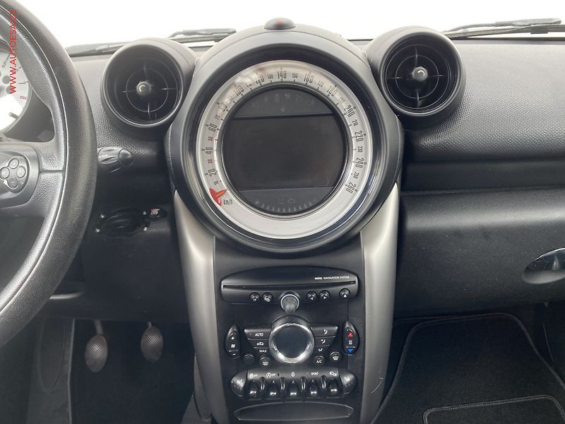 Mini Countryman (2013) 1.6i 4x4, AC, tempo, bixen - fotka 12 z 18