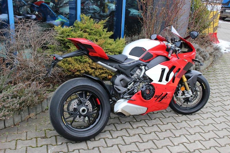 Ducati Panigale V4 R (2023) 2023 4400KM - fotka 6 z 12
