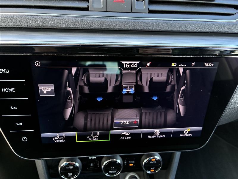 Škoda Superb 2,0 TAŽNÉ,WEBASTO,EL.KUFR - fotka 25 z 35