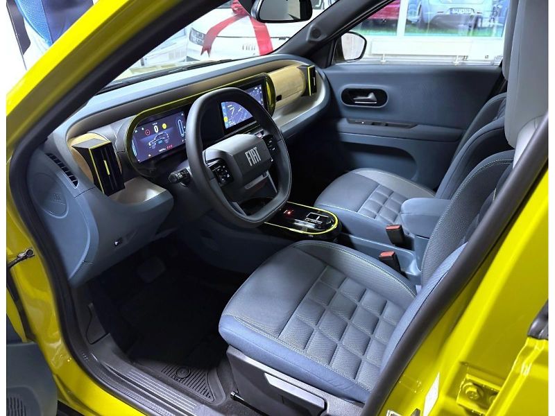 Fiat Grande Panda (2026) 1.2 Turbo Hybrid 110k MHEV eDC - fotka 6 z 20