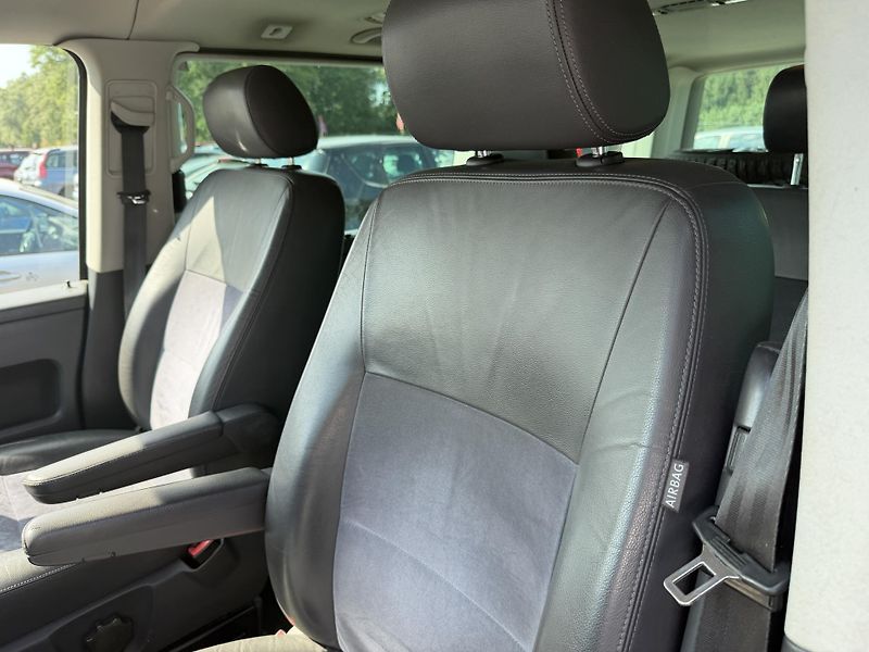 Volkswagen Multivan 2.0 TDI 7 MIST KUŽE HIGHLINE - fotka 16 z 23