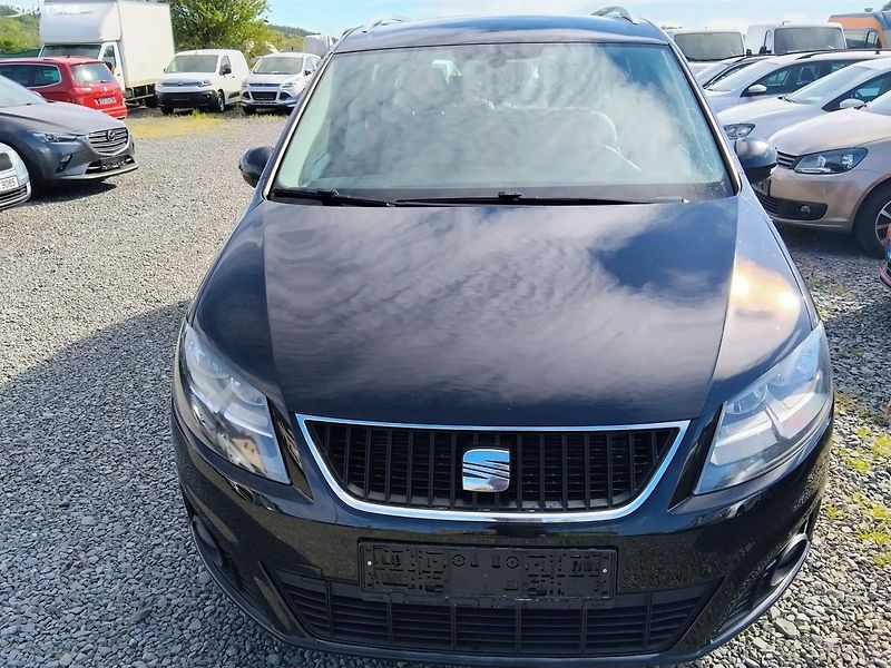 Seat Alhambra (2011) - fotka 3 z 28