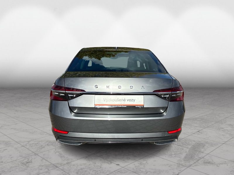 Škoda Superb L&K 2.0 TDI 147kW DSG 4x4 - fotka 5 z 28