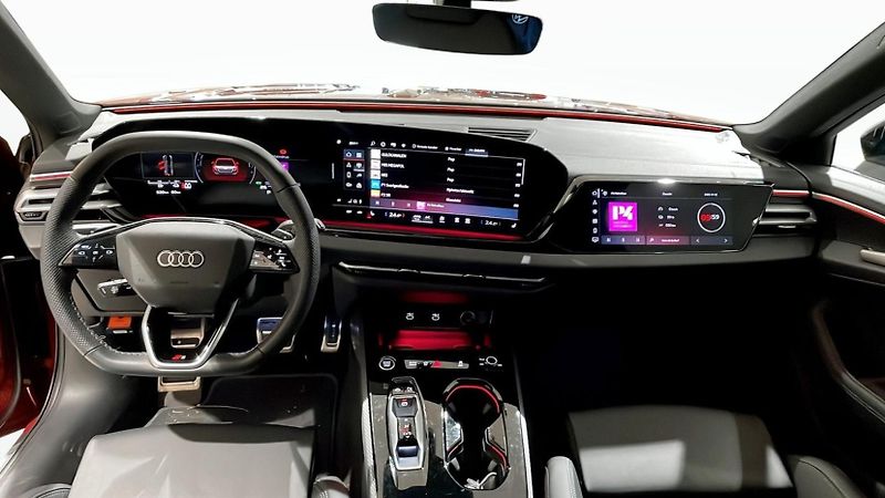 Audi A5 Avant e-hybrid S-line quattro  - fotka 10 z 13