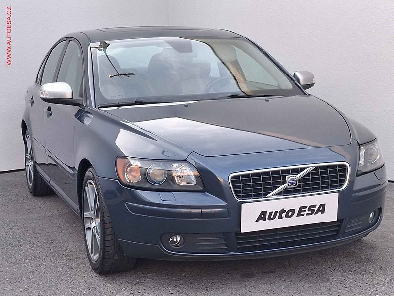 Volvo S40 (2007) 2.5 T5, 1.maj, Bixen, navi - fotografie inzerátu