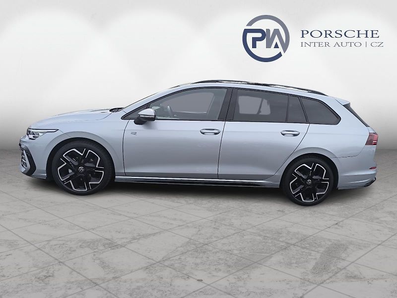 Volkswagen Golf 1,5 eTSI 7DSG R-Line - fotka 4 z 24