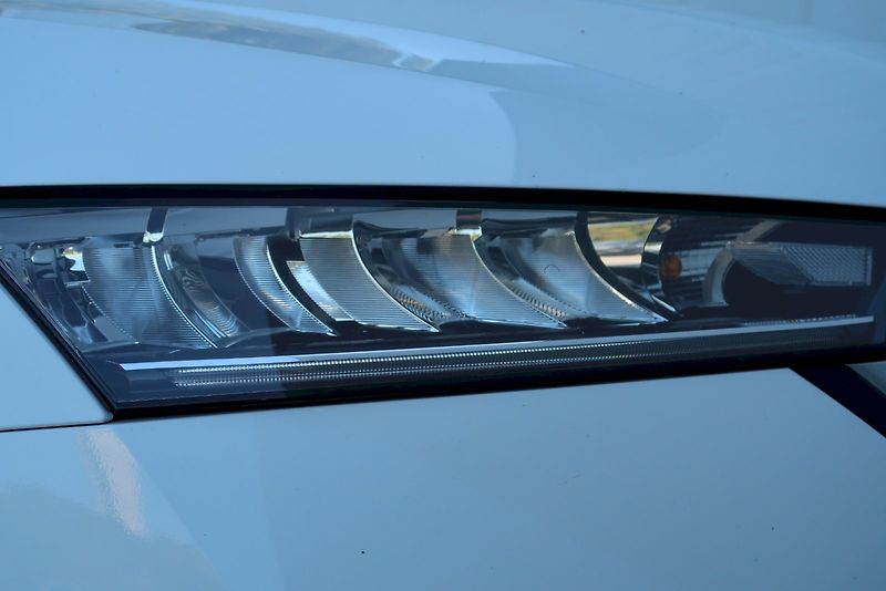 Škoda Octavia (2023) Ambition Plus 2.0 TDI 110 kW D - fotka 11 z 28