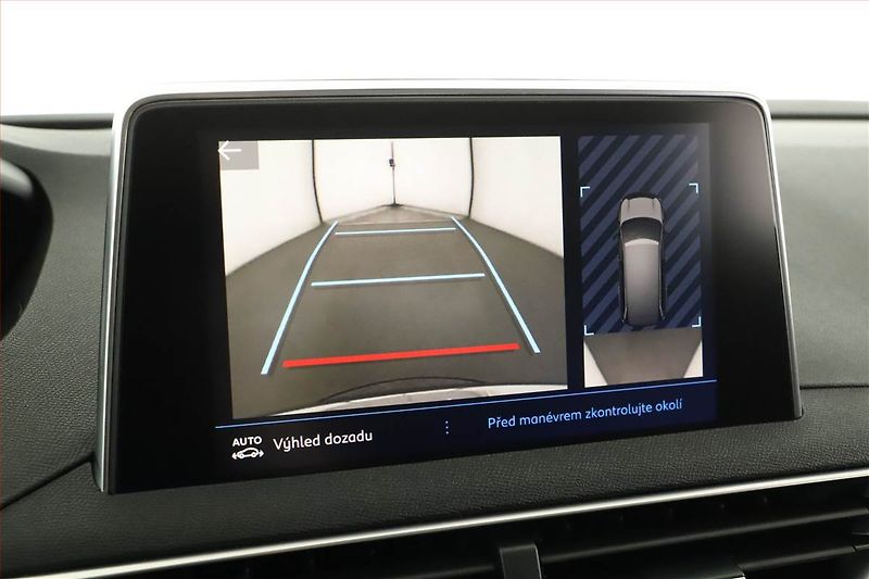 Peugeot 5008 (2017) Premium 1.6 BlueHDi, Automat - fotka 17 z 20