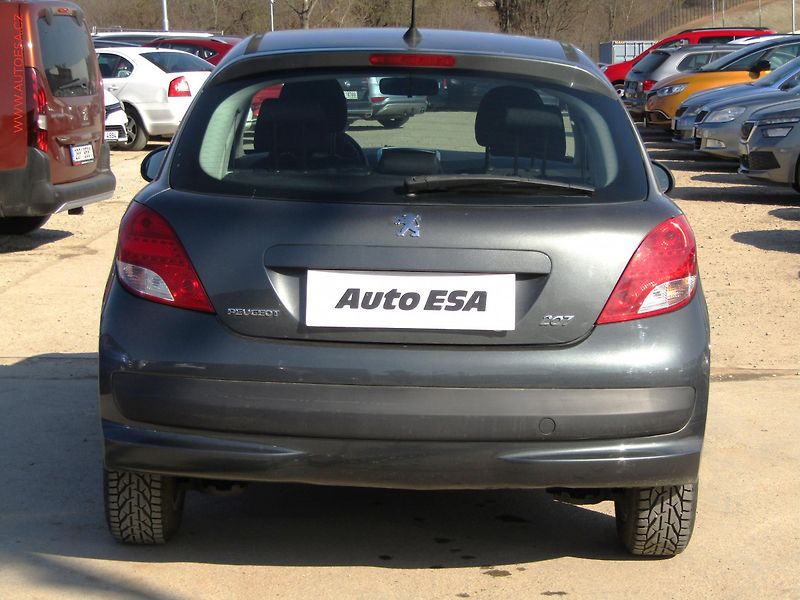 Peugeot 207 (2010) 1.4 i, ČR, AC, el. výbava - fotka 5 z 14