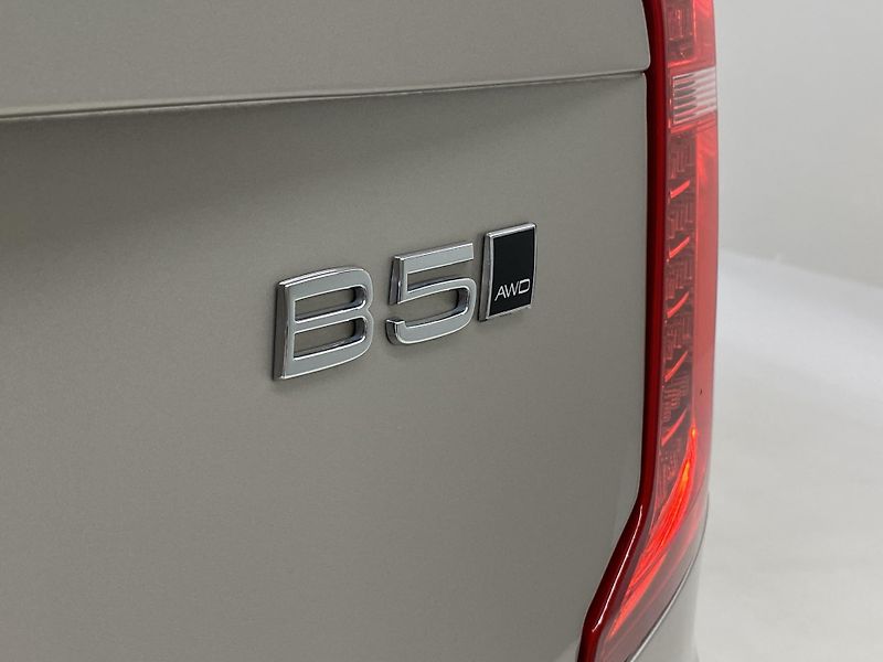 Volvo XC90 B5 AWD BRIGHT PLUS AUT CZ 7m - fotka 42 z 64