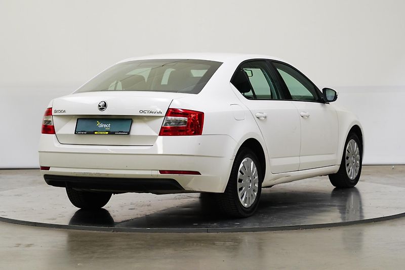 Škoda Octavia - fotka 2 z 24