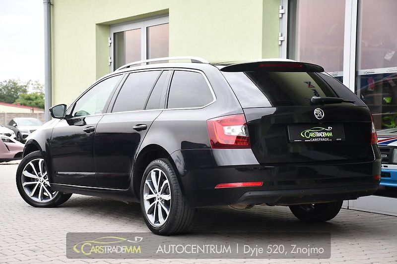 Škoda Octavia 2.0TDi STYLE EXTRA TAŽNÉ - fotka 3 z 47