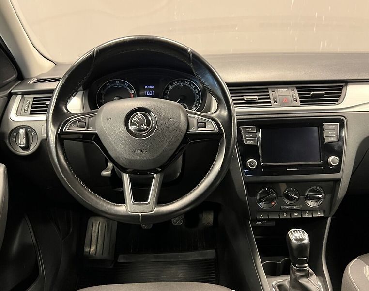 Škoda Rapid 1,0 TSI Ambition Plus - fotka 5 z 15