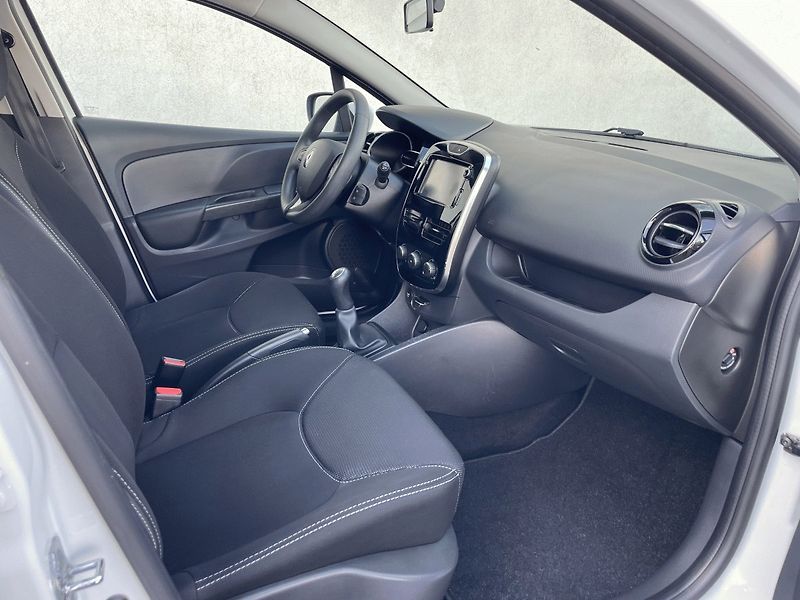 Renault Clio (2016) Advantage 1,2 16v 75k - fotka 6 z 16