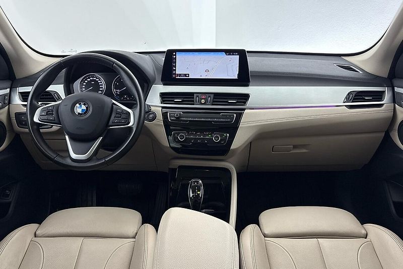 BMW X1 xDrive18d - fotka 14 z 24