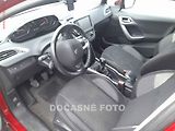Peugeot 2008 (2018) 1.2PT - náhled 2