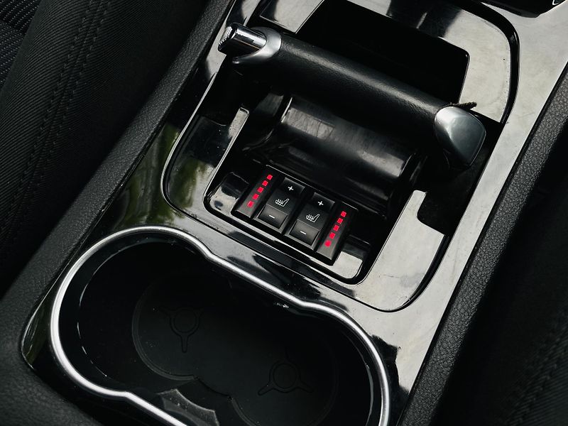 Ford S-MAX 2.0TDCi MANUÁL SENZORY VÝHŘEV - fotka 36 z 44