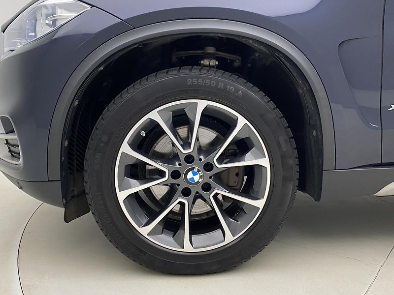 BMW X5 XDRIVE 30d AUT CZ - fotka 32 z 65