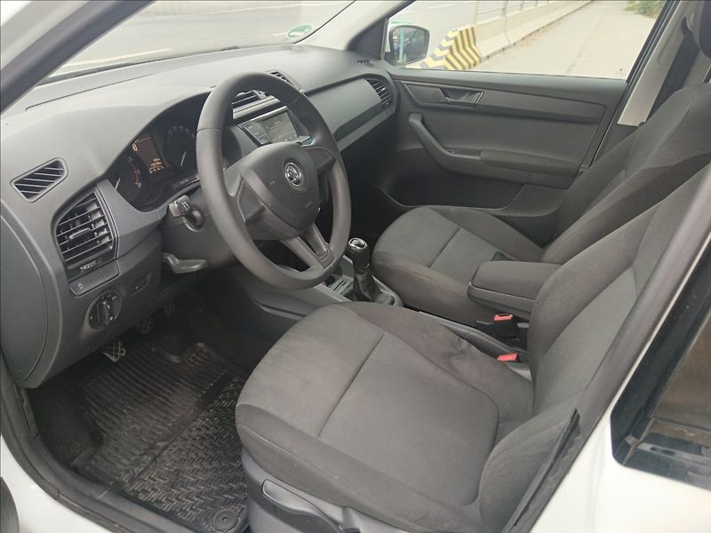 Škoda Fabia 1,2 TSi  Cool edition - fotka 18 z 21