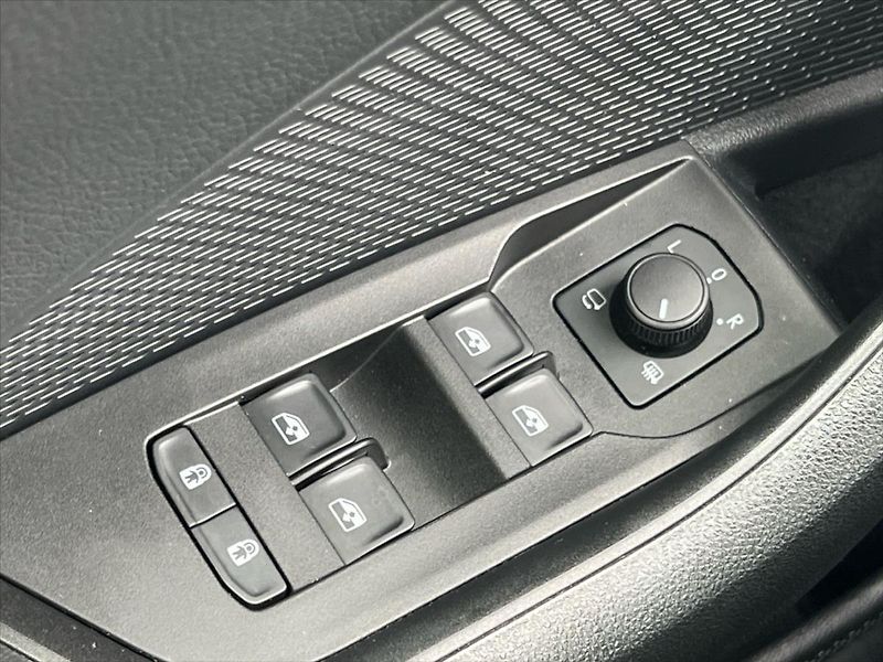 Škoda Octavia 2,0 TSi 195kW 7DSG  IV. RS - fotka 20 z 31