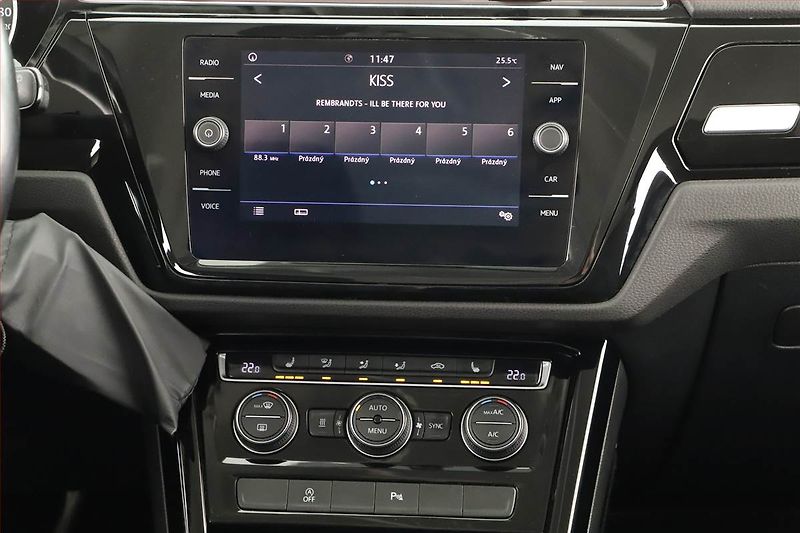 Volkswagen Touran (2018) 1.5 TSI, Navi, Park. senzory - fotka 9 z 16