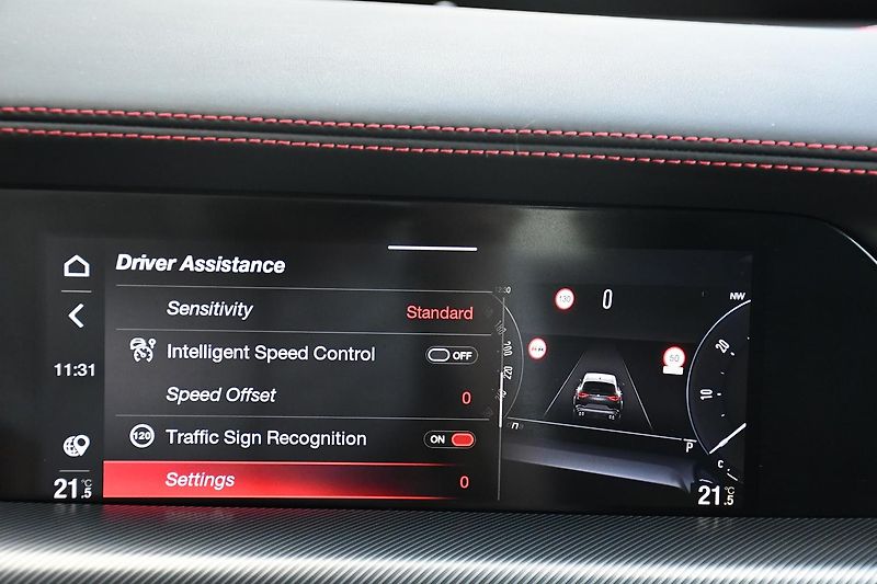 Alfa Romeo Stelvio 2.2 JTDm Competizione Q4 - fotka 32 z 40