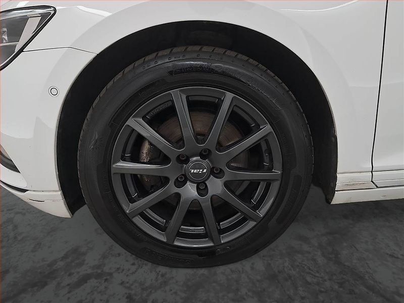 Volkswagen Passat (2016) 2.0 TDI 4Motion, 4X4 - fotka 13 z 19