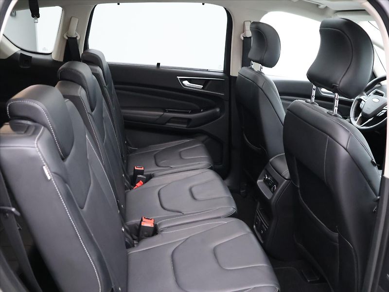 Ford S-MAX 2,0 EcoBoost 177kW Aut. DPH - fotka 13 z 39