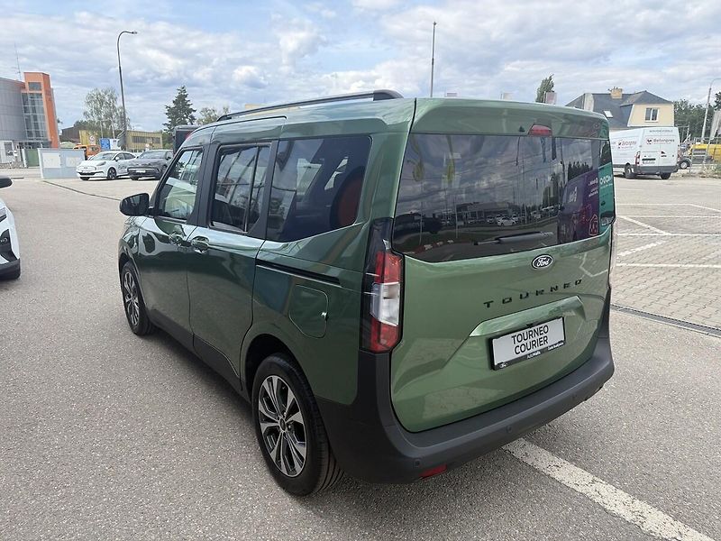 Ford Tourneo Courier (2026) Titanium, Tourneo, 1.0 EcoBoos - fotka 5 z 16